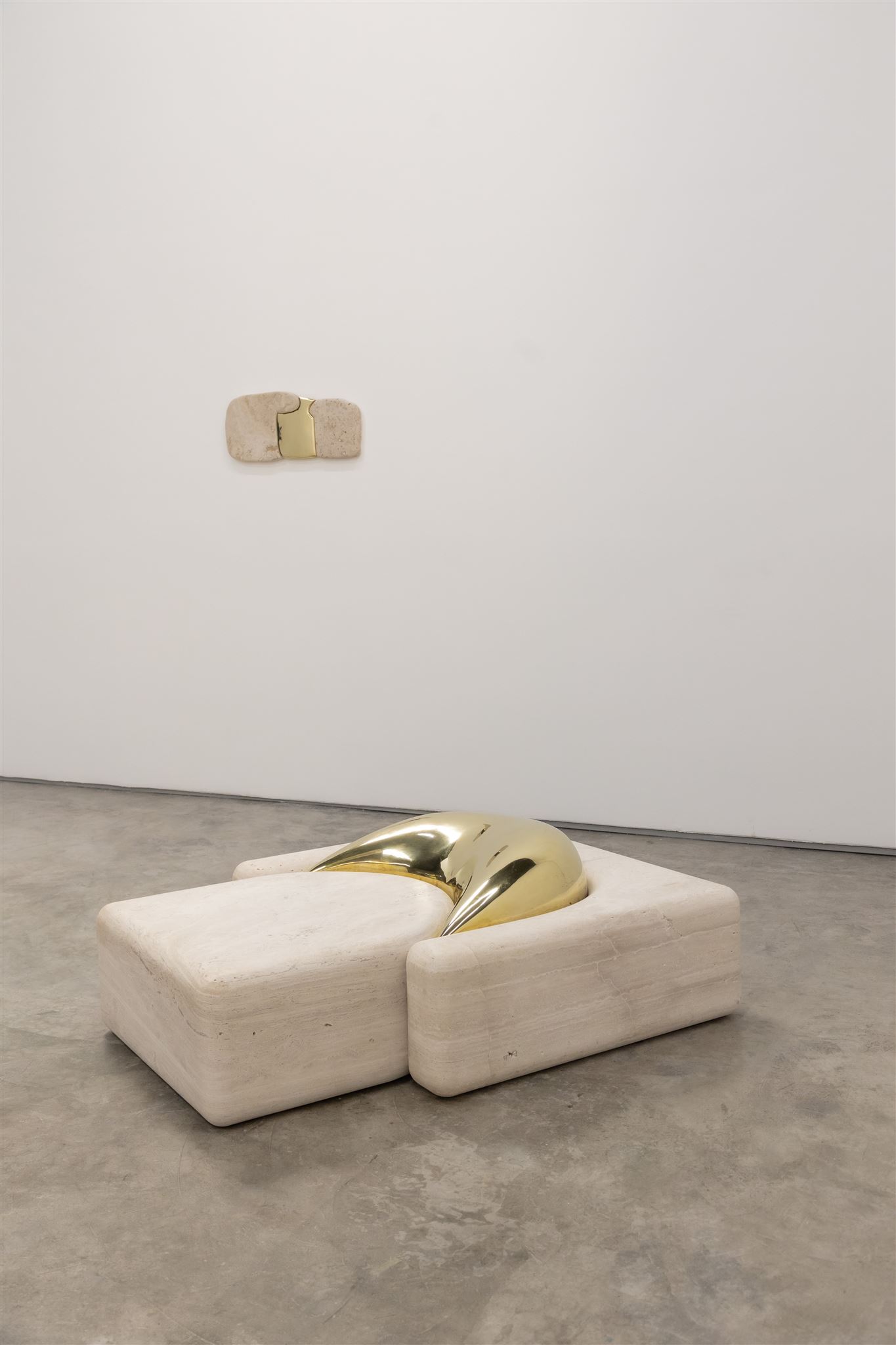 Cocoon, 2023, White Travertine and Polished Bronze, 33 x 119.5 x 150 cm  rel=